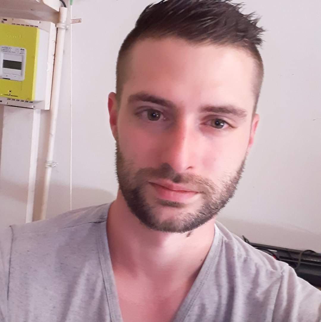 Profil de Jakez, 34 ans, Trav à Clavet
