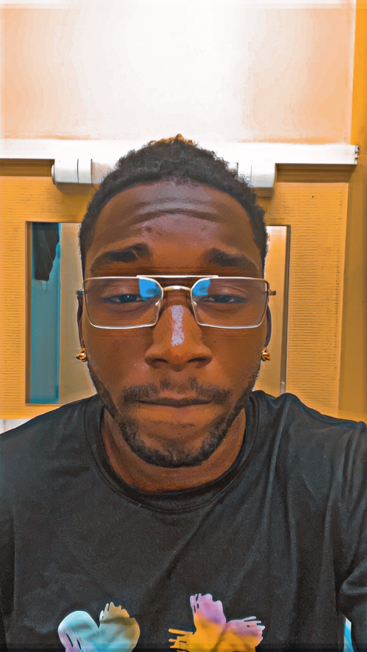 Profil de Amyn, 24 ans, Trav à Eyebrow