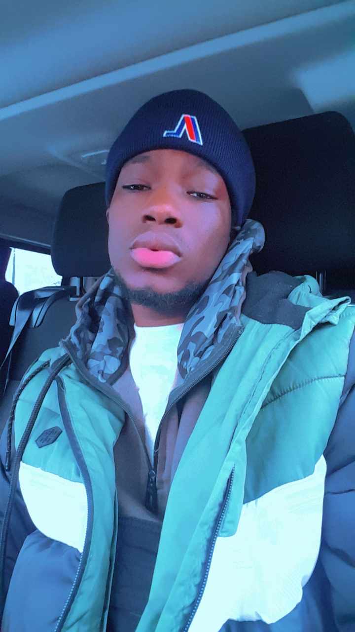 Profil de Tong, 24 ans, Trav à Stoke