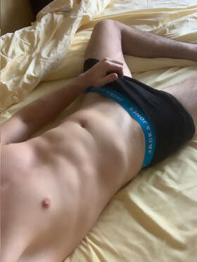 Profil de Jalel, 28 ans, Trav à Leask