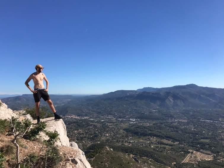 Profil de Mohamed-tahar, 23 ans, Trav à Calgary