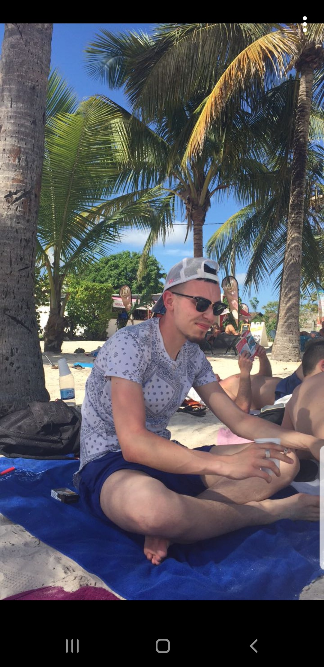 Profil de Giro, 32 ans, Trav à Laval