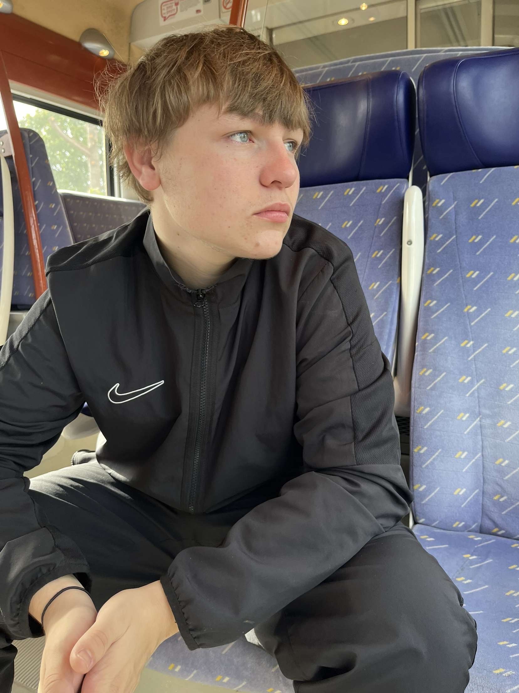 Profil de Léontin, 19 ans, Trav à Okotoks