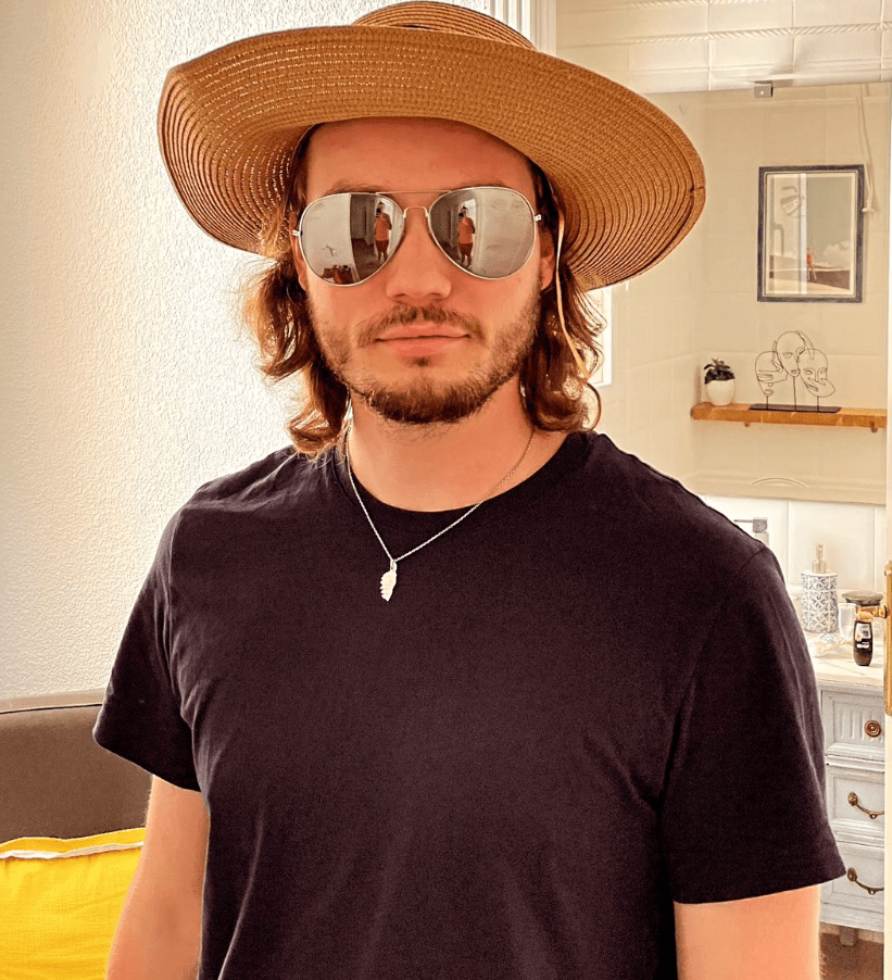 Profil de Charafdine, 28 ans, Trav à Two Borders