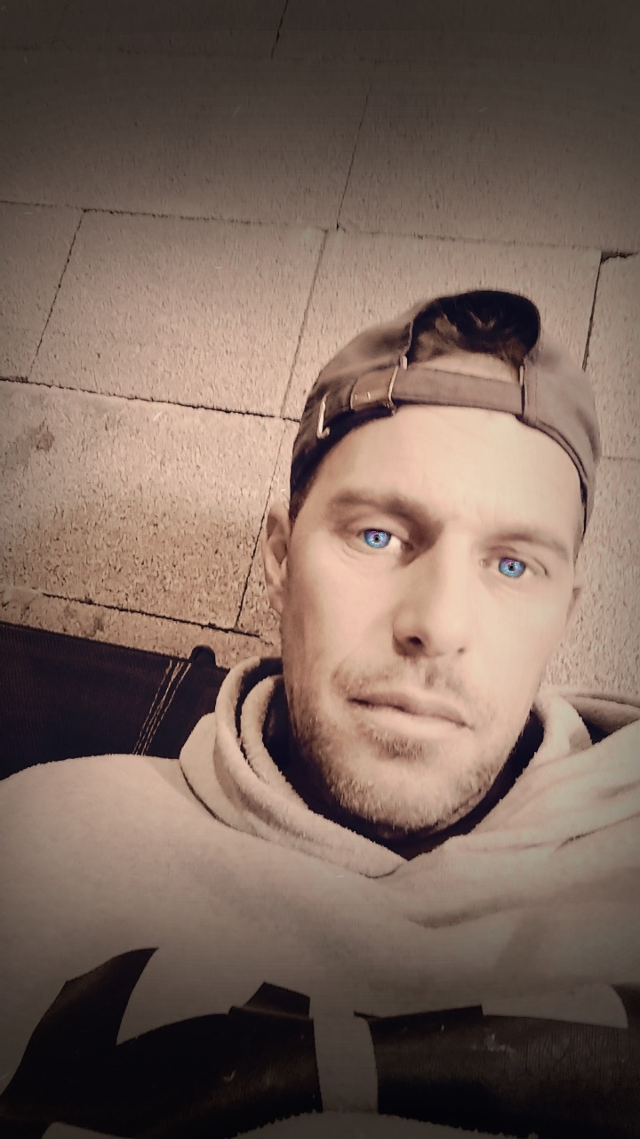 Profil de Ayan, 42 ans, Trav à Stoke